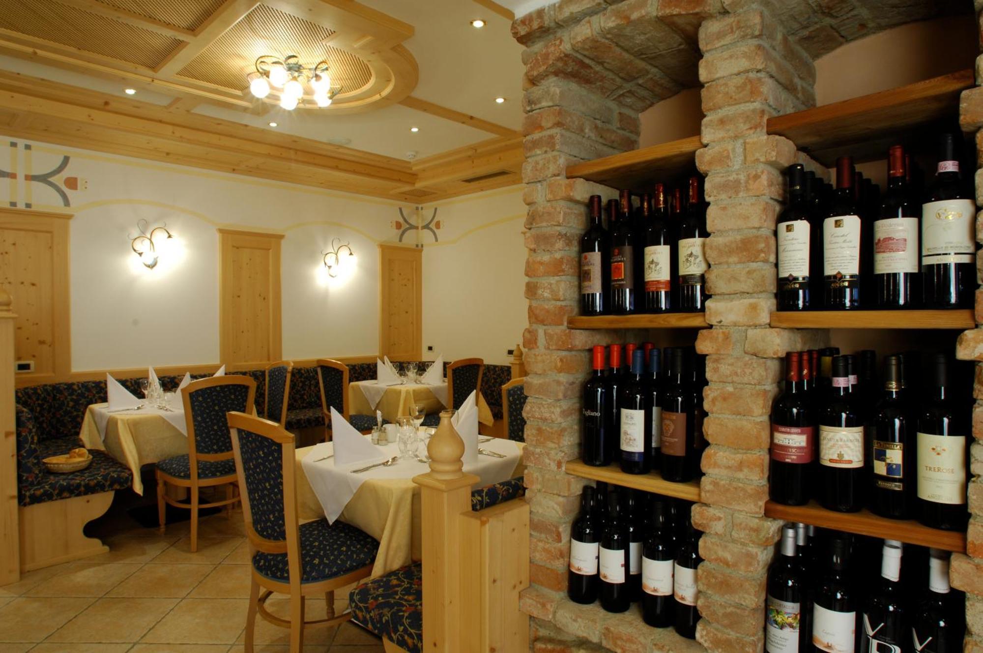 Hotel Falzares San Cassiano  Ngoại thất bức ảnh